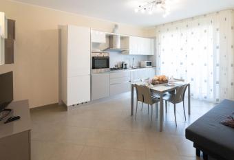 Seventyfive House has Balcony rooms