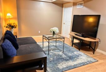                                                 5-6 has rooms with a private hot tub