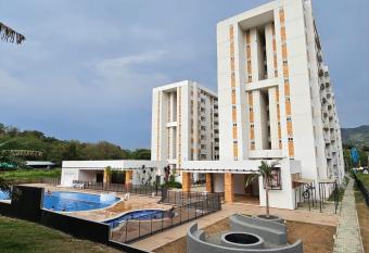 Aparta Estudio en Villeta allows 18 year olds to book a room