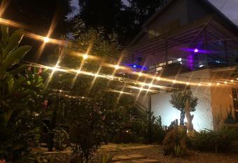 Two bedroom romantic pop art gem. - Chente has Balcony rooms