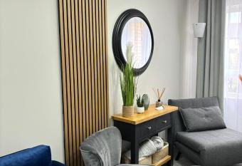 Stylish home in Linlithgow has Balcony rooms