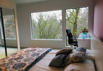 Creekside City Center suite allows 18 year olds to book a room