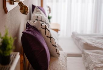 S.A.W. Rooms allows 18 year olds to book a room