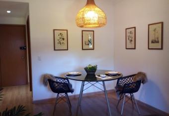 Serra Verde Imperial ! APT com Su  te, Quitandinha - vista para o Verde !! allows 18 year olds to book a room