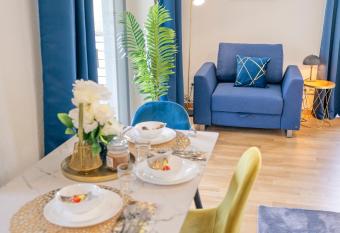 River Prime Studio - 5min to HBF has Balcony rooms