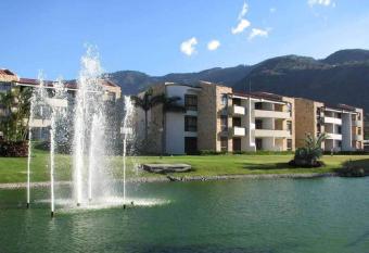 Oasis para trabajar y relajarse has Balcony rooms