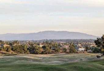 Vista Oasis Retreat - Southern California Wine Country has Balcony rooms