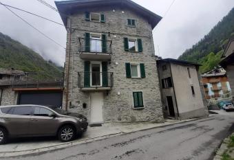 TORRE DI SANTA MARIA P1 has Balcony rooms