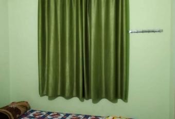 S.S. GUEST HOUSE has Balcony rooms