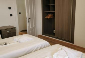 R  sidence Alpina Caux has Balcony rooms