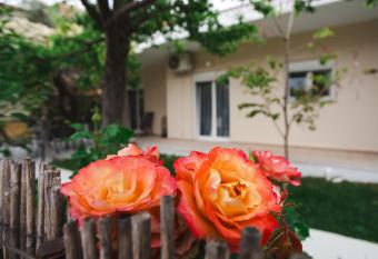 LUCY APARTAMENT has Balcony rooms