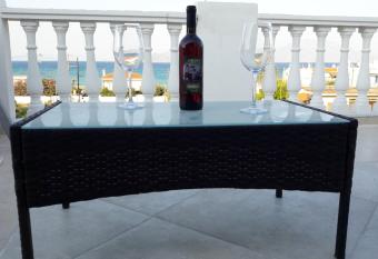 Summer Sea Home allows 18 year olds to book a room