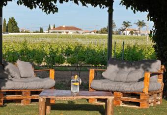 Casa Trincadeira has Balcony rooms