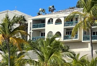 St Thomas -Spectacular Views of St John- Ocean Front! has rooms with a private hot tub