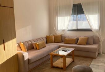 Le Confort Proche de l A  roport has Balcony rooms