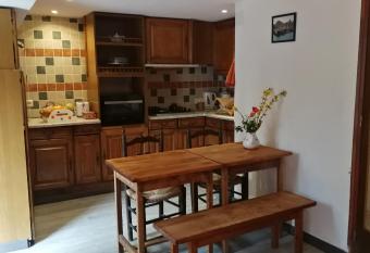 La Cirerole has Balcony rooms