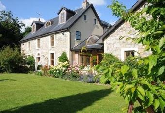 Grove House Rooms allows 18 year olds to book a room