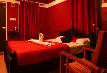 Manor Magnifico - Green allows 18 year olds to book a room