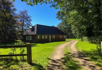 Tussen Heide en Bos has Balcony rooms