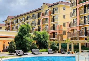 Arezzo Place Pasig 19 has Balcony rooms