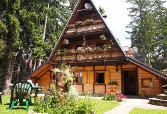 Holiday Home Tirol has Balcony rooms