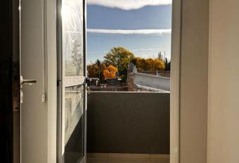 Departamentos centricos Malarg  e K&G has Balcony rooms