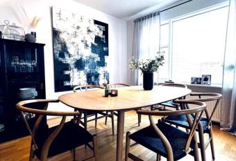 Lovely 2 bedroom apartment with a large own patio has Balcony rooms