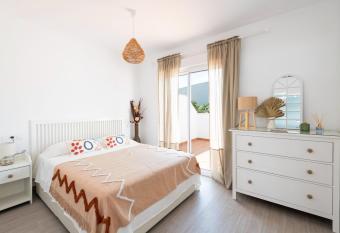 DREAMY BEACH PENTHOUSE has Balcony rooms