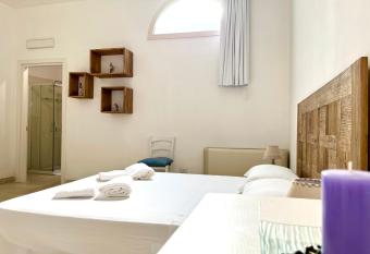 Salto Nel Blu has Balcony rooms