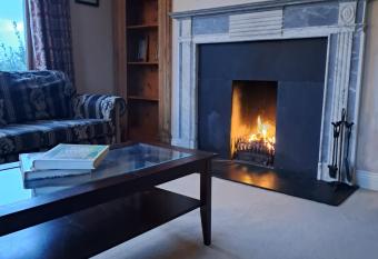 House in the countryside has Balcony rooms