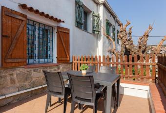 Casita con terraza has Balcony rooms