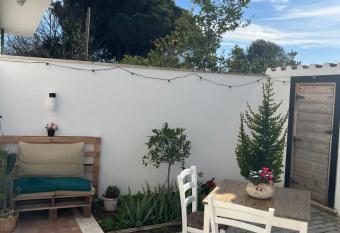 ValeHouse allows 18 year olds to book a room