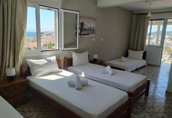 Skiathos Platis House allows 18 year olds to book a room