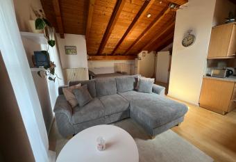 Gem  tliche Dachgeschosswohnung mit Balkon has Balcony rooms