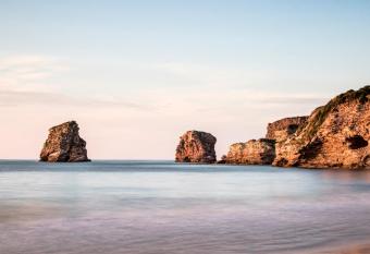 100m beach balcony parking-Surfhouse Beach flat has Balcony rooms