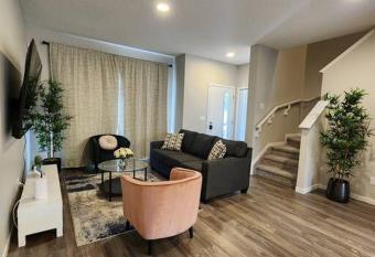 Luxury Villa Home allows 18 year olds to book a room