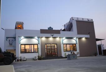 Rajwada Fort has Balcony rooms