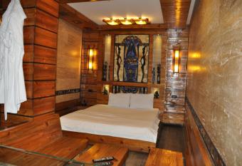 New Baxos Hotel has Smoking rooms