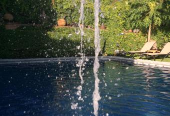 La Casa del Guam  chil has Balcony rooms