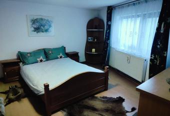 Popasul Poiana M  rului has Balcony rooms