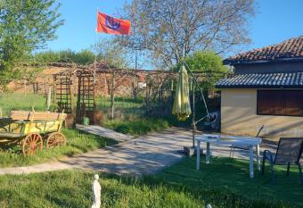 Newly renovated 2 Bed ground floor flat in Haskovo has Balcony rooms