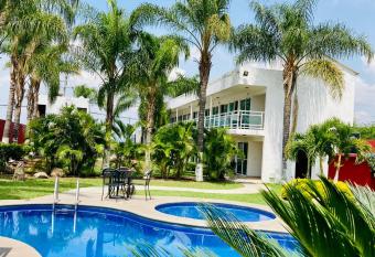 Hotel Cascada has Balcony rooms