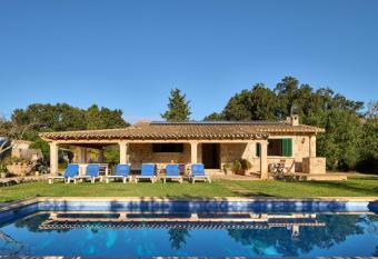 Villa Alexandr  a has Balcony rooms