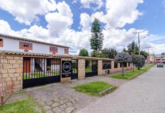 Hotel Gran Boutique Sabana allows 18 year olds to book a room