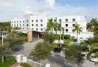 Fairfield Inn & Suites by Marriott Delray Beach I-95 allows 18 year olds to book a room