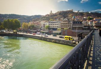 Old Ubani Apartments has rooms with a private hot tub