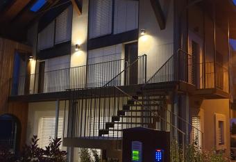 Dal   houses has Balcony rooms