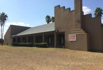 Frio Inn has Balcony rooms