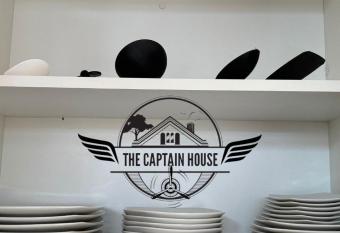 The Captain House has Balcony rooms