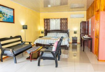 Villa Manolo Ocean and Forest View Hotel has Balcony rooms